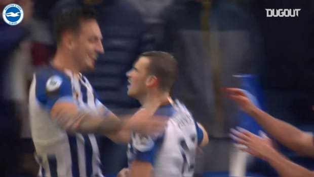 Brighton stage thrilling late comeback to down Everton